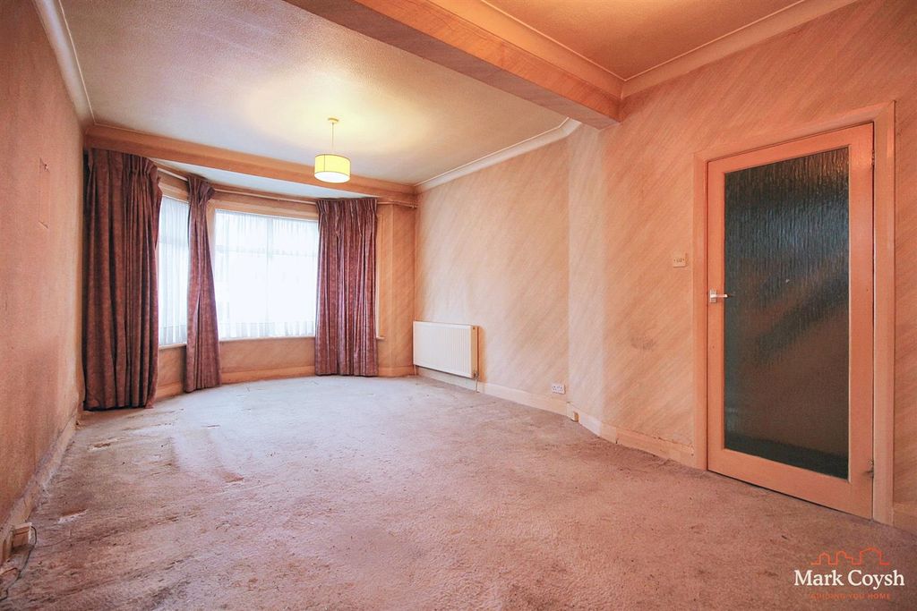Property photo 3 of 11 L2.Jpg