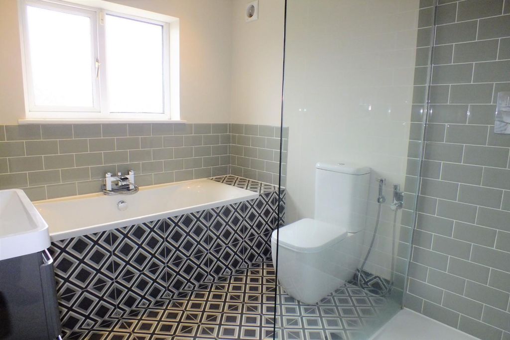 Property photo 3 of 16 6.Jpg