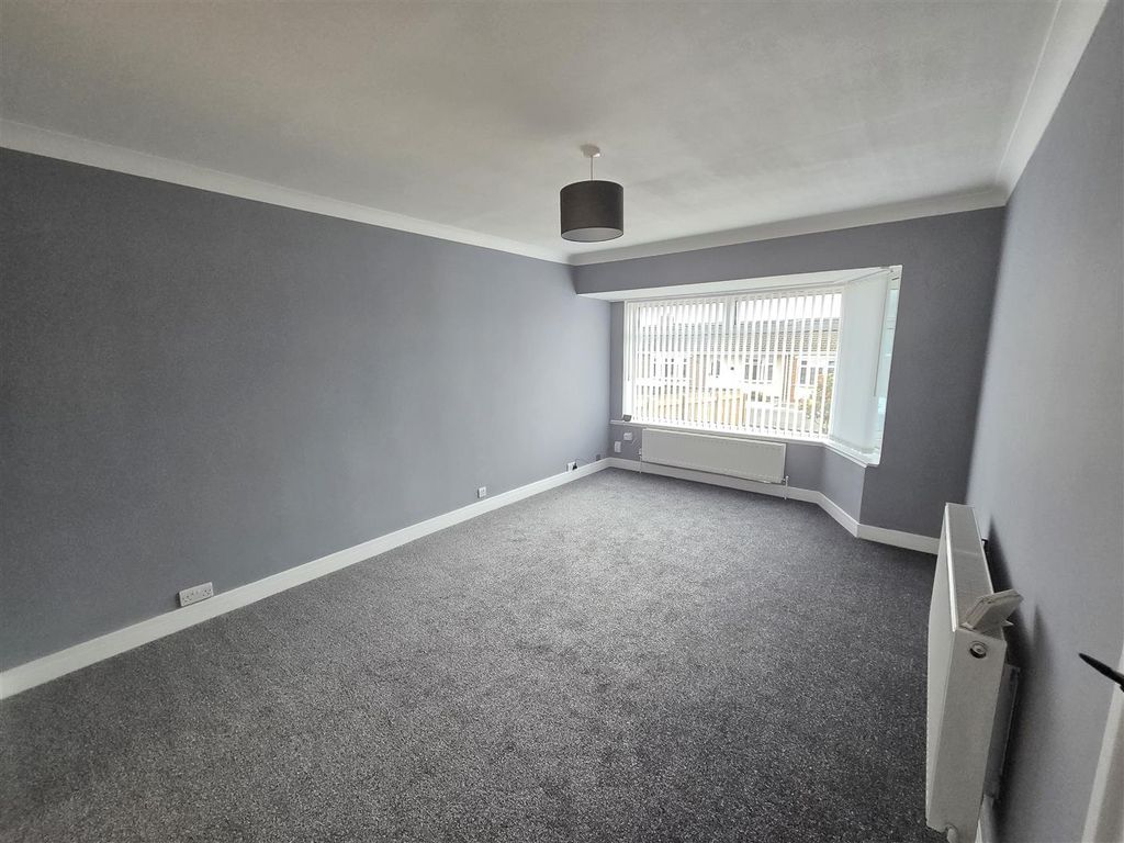 Property photo 3 of 18 13559.Jpg
