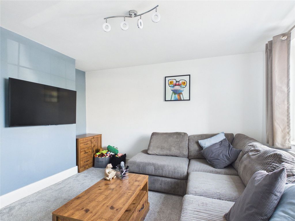 Property photo 2 of 16 Picture No. 02