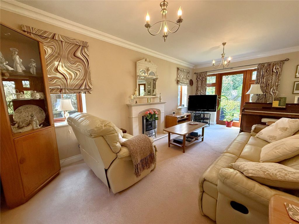Property photo 3 of 20 Picture No. 30