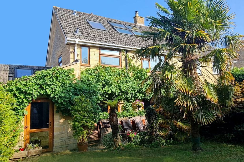 Property photo 1 of 29
