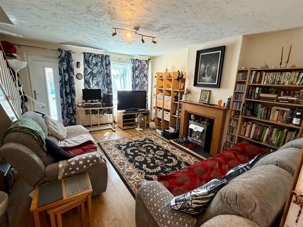 Property photo 3 of 15