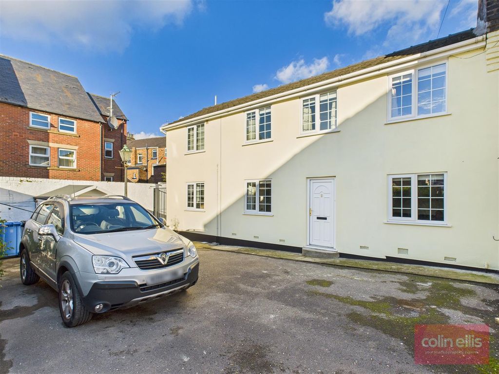 Property photo 1 of 21 Cam05075G0-Pr0233-Still013.Jpg