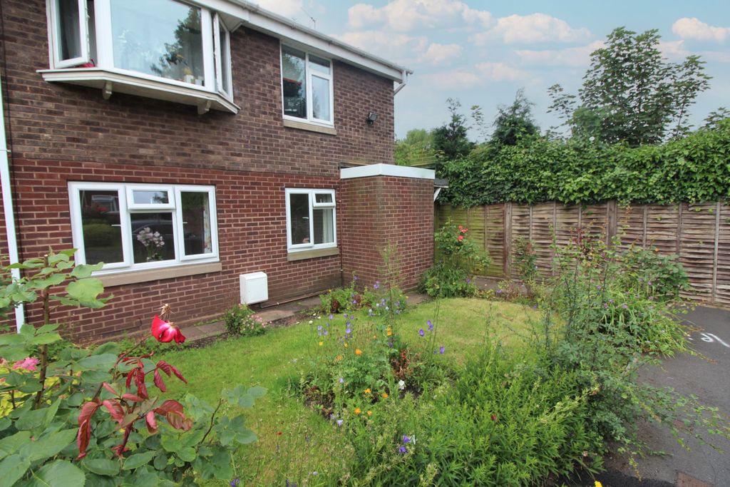 Property photo 2 of 12