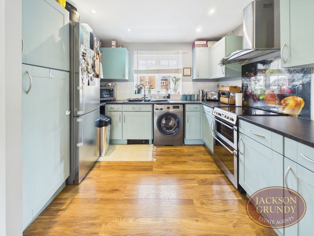 Property photo 3 of 10 St Andrews Court