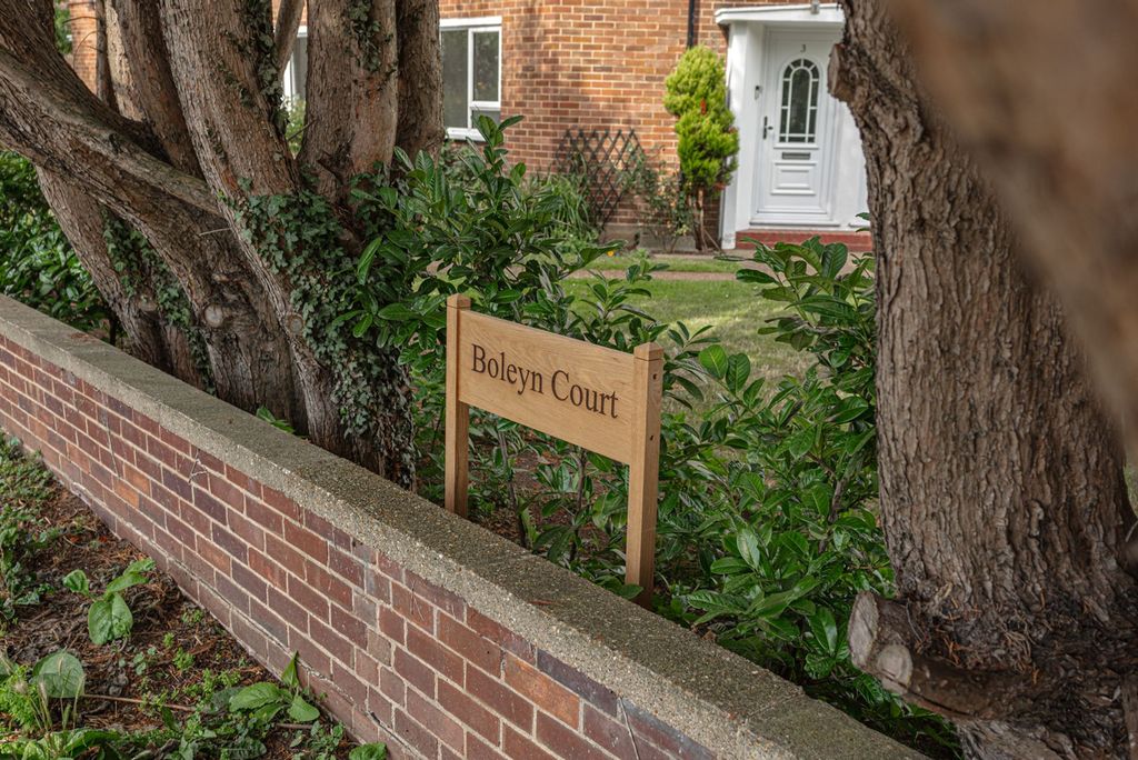 Additional image 16 of 2 bed maisonette for saleBridge Road, East Molesey KT8