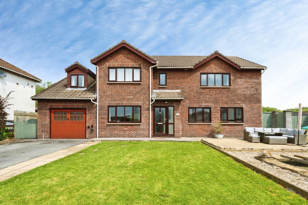 Property photo 1 of 31 Pbox-Img.Jpg