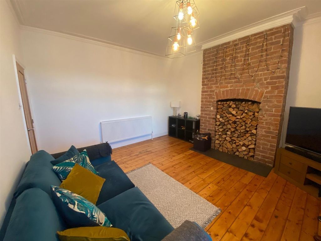 Property photo 3 of 10 14.Jpg