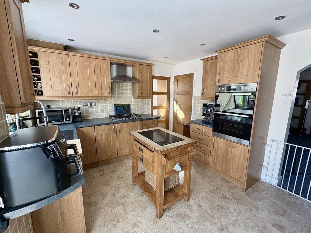 Property photo 2 of 38 Kitchen