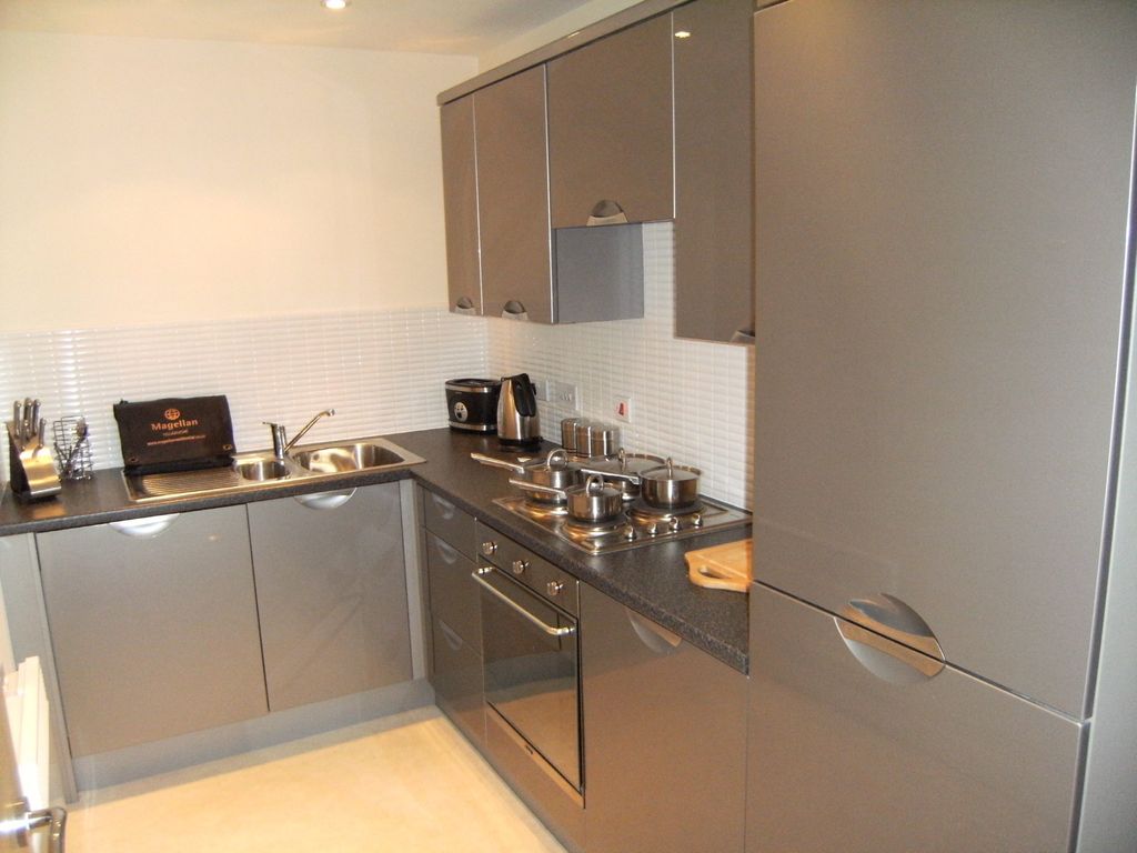 Property photo 2 of 8