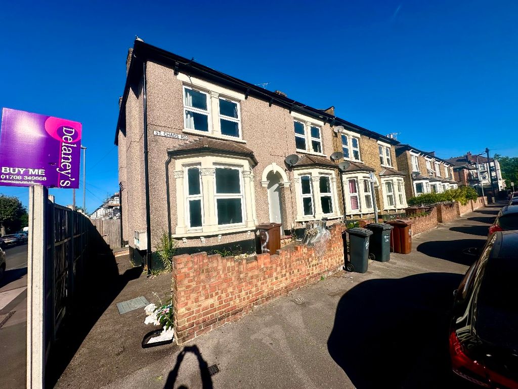 Property photo 1 of 11