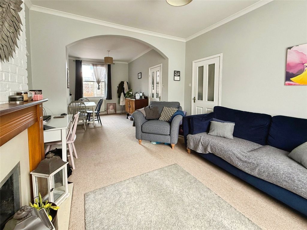 Property photo 1 of 18 Picture No. 13