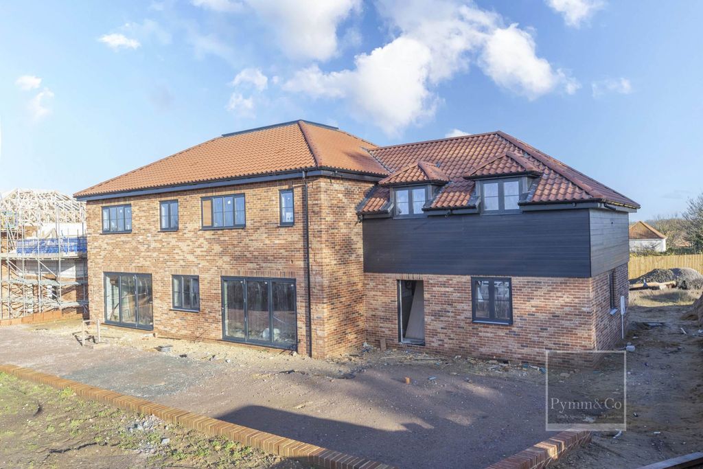 Property photo 2 of 8