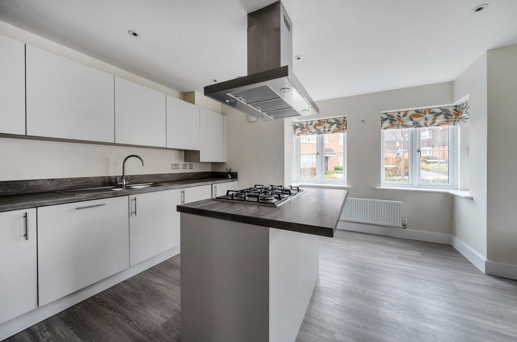 Property photo 3 of 25 1418074-14-69974B...