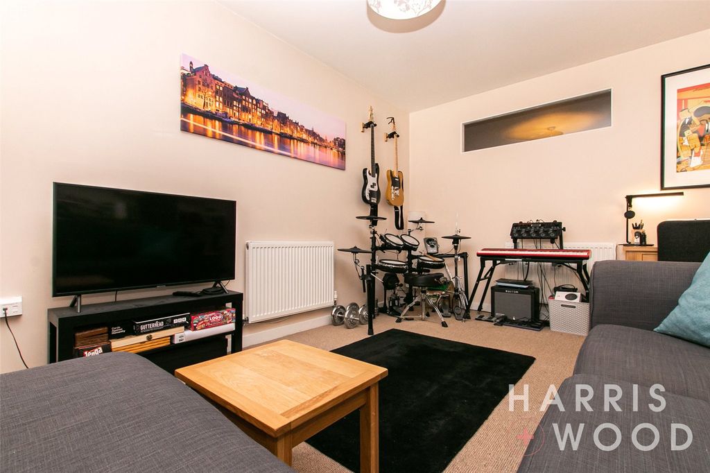 Property photo 3 of 13 Picture No. 11