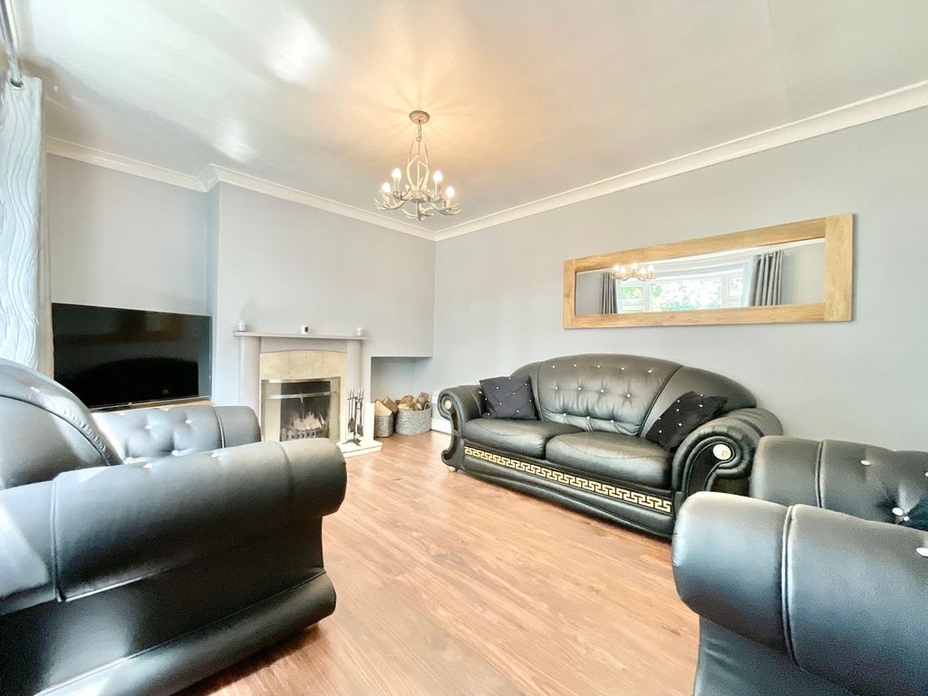 Property photo 3 of 26