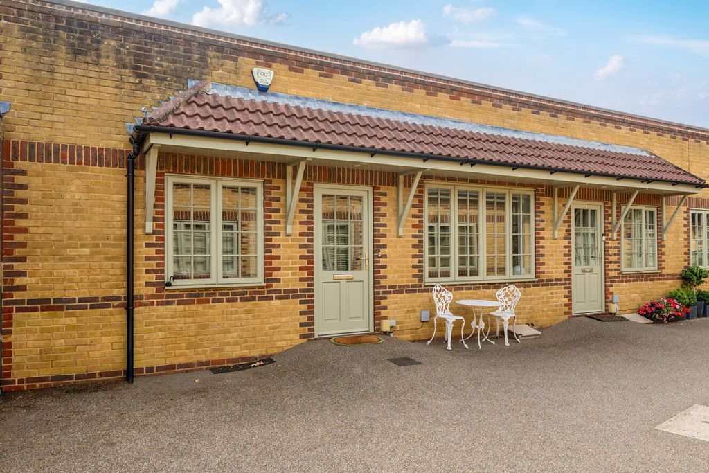 Property photo 3 of 14 1525734-19-6Ab50F...