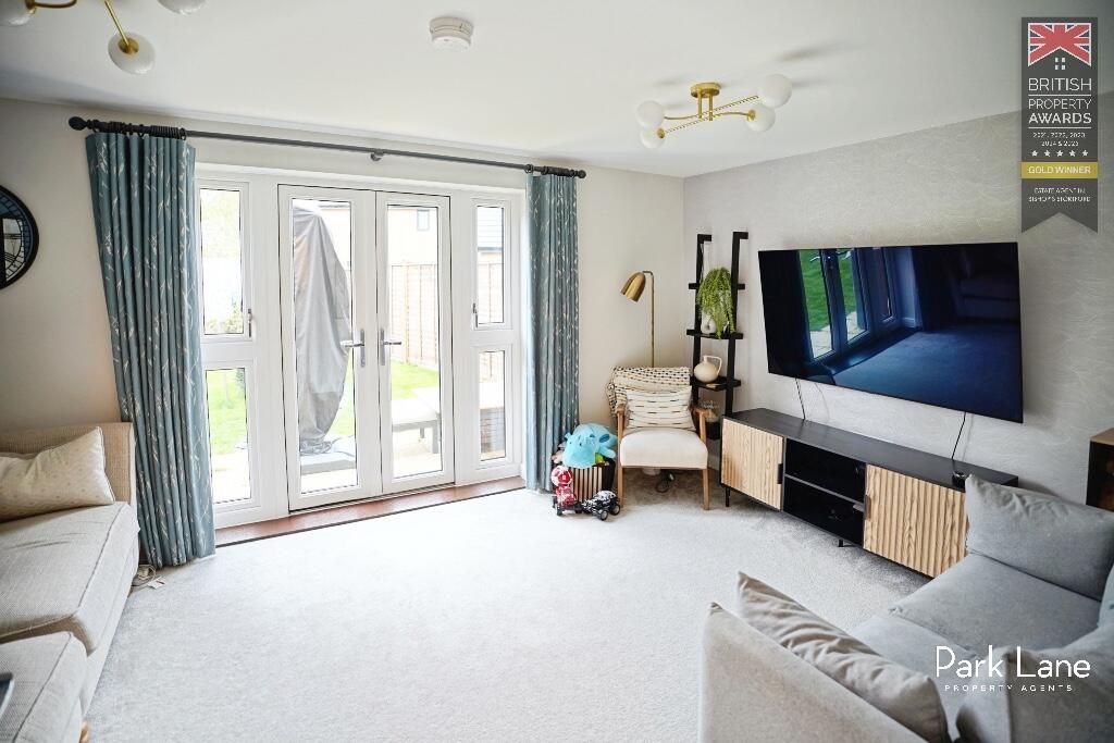 Property photo 2 of 22