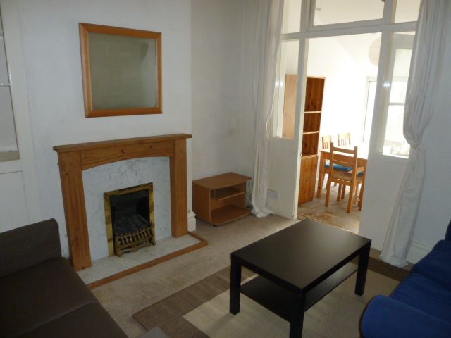 Property photo 3 of 16 Lounge