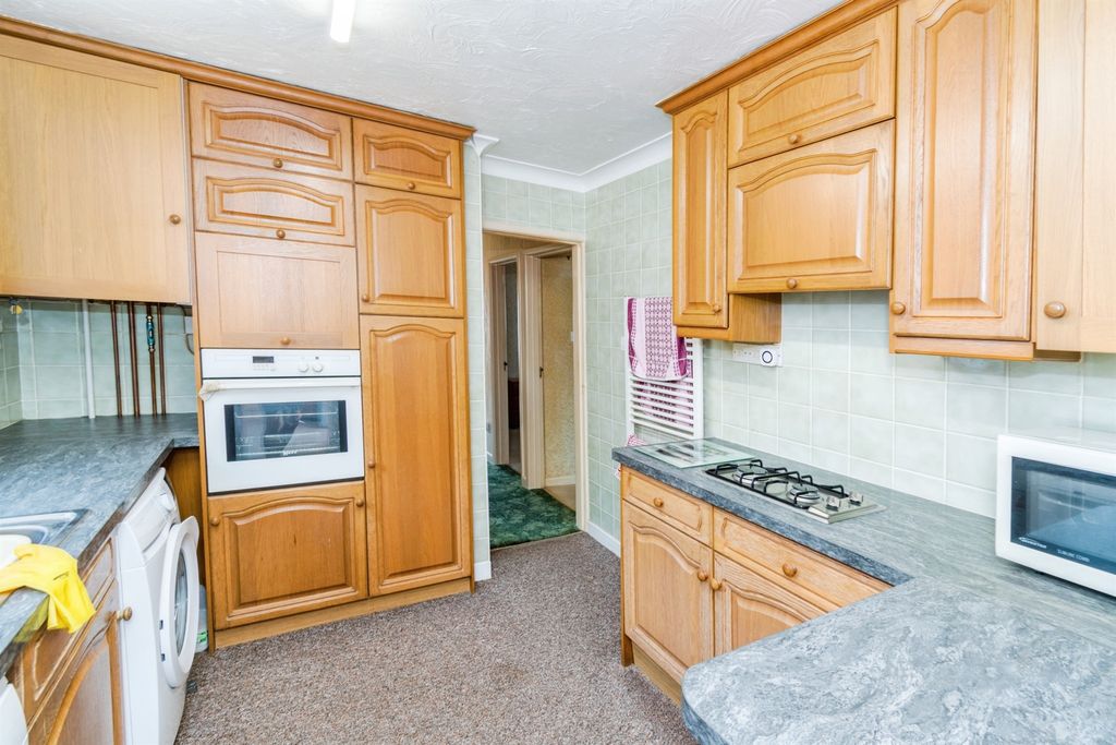 Property photo 2 of 14