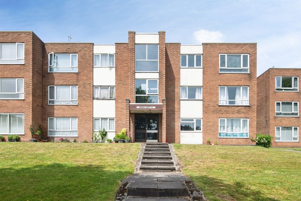 Property photo 1 of 12
