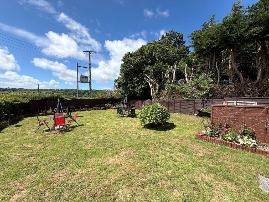 Property photo 3 of 23 Picture No. 39