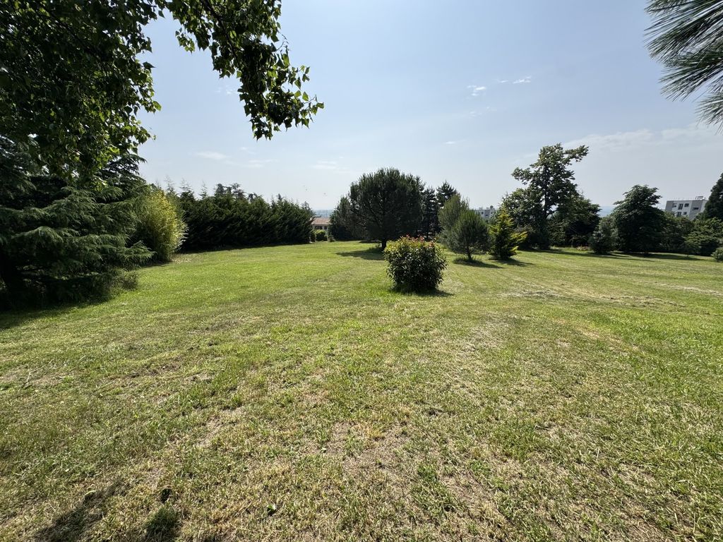Property photo 2 of 3