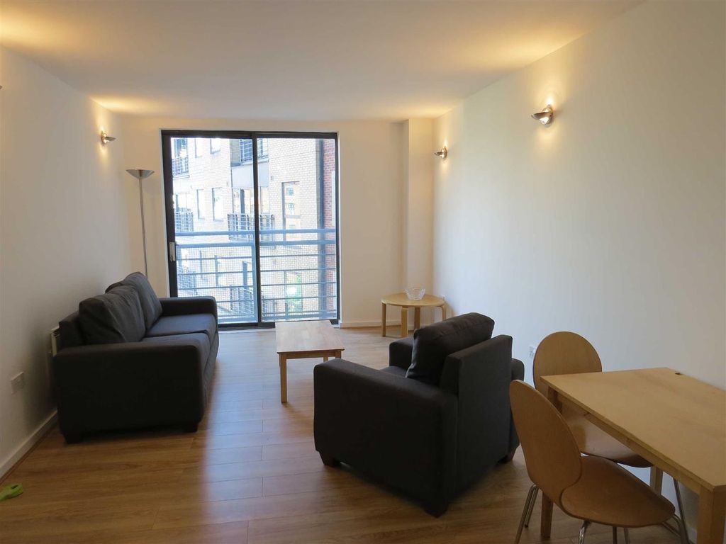 Property photo 2 of 11