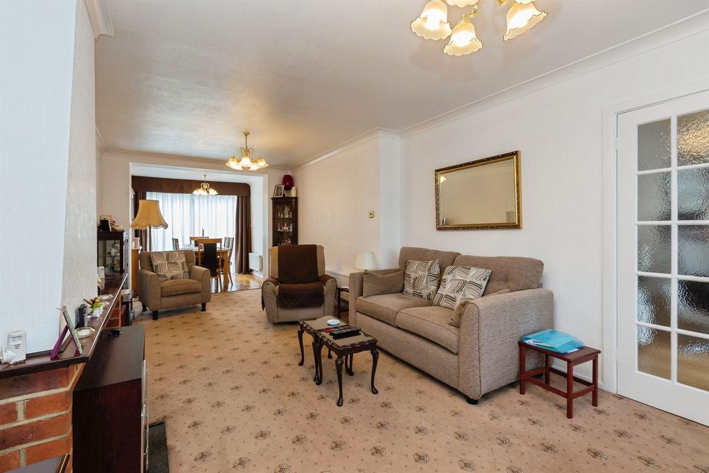 Property photo 3 of 22