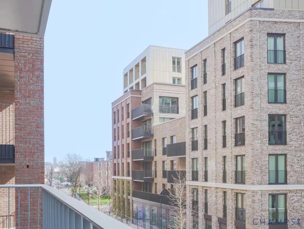 Property photo 2 of 13 Gallery