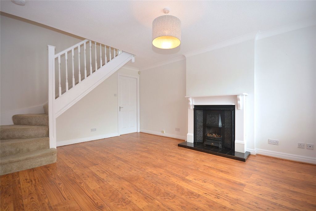 Property photo 2 of 9 Picture No. 10