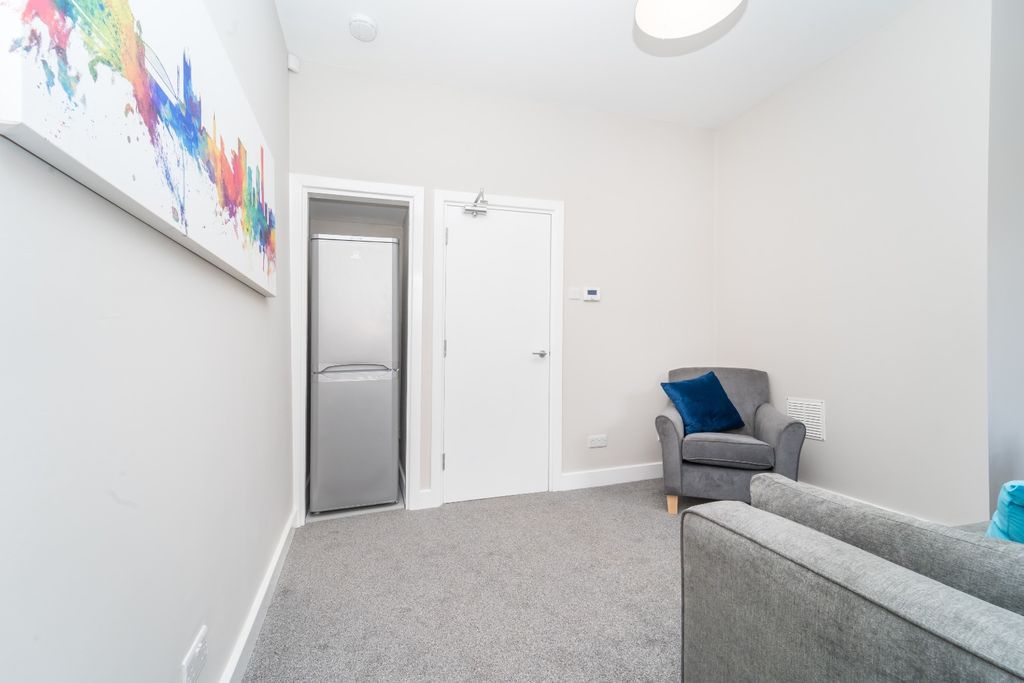 Property photo 3 of 16 Photo 3