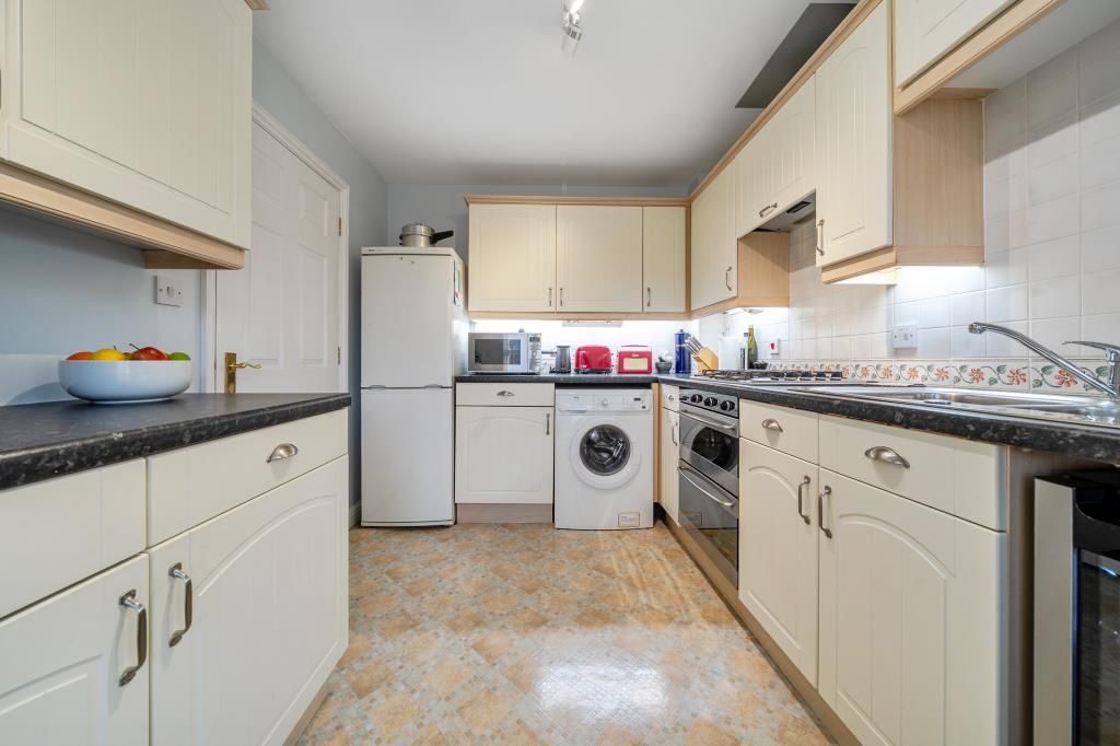 Property photo 2 of 20 Kitchen