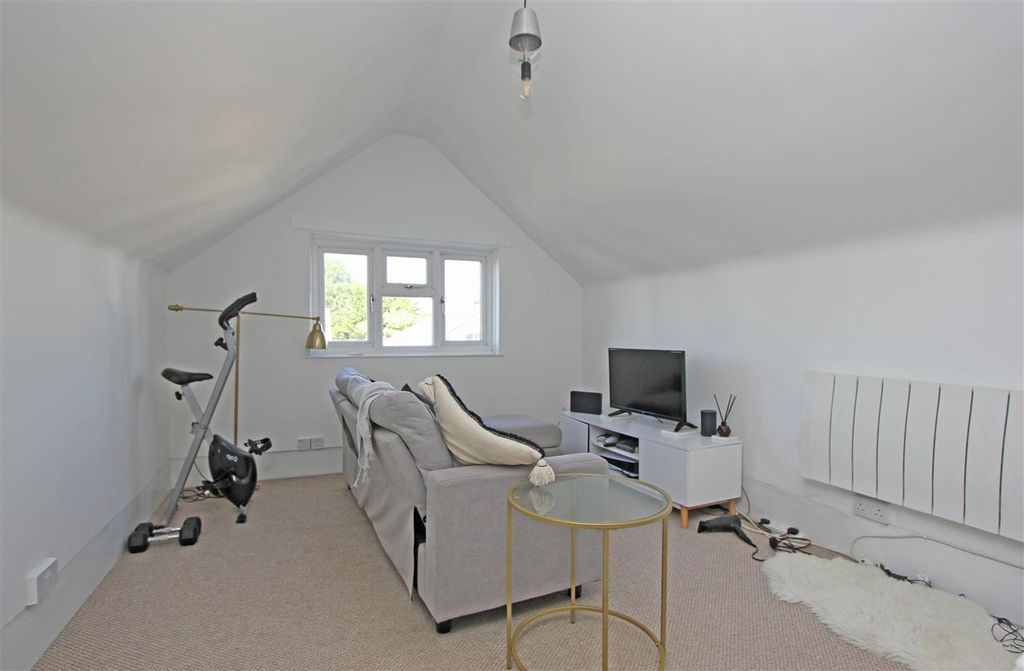 Property photo 3 of 8 Living Area