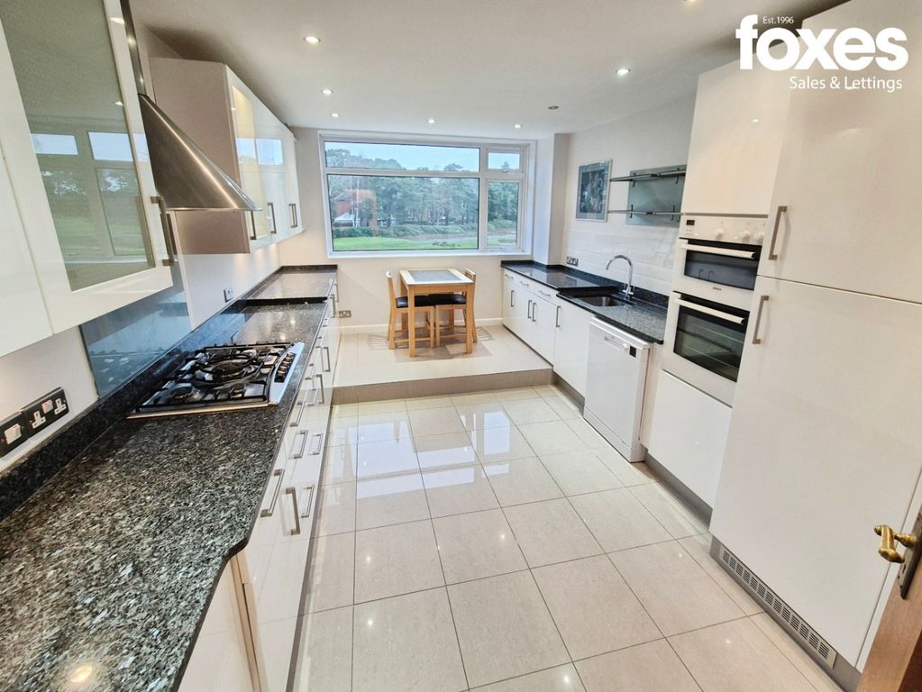 Property photo 3 of 19 2267193