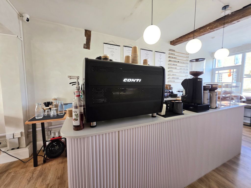 Property photo 3 of 6