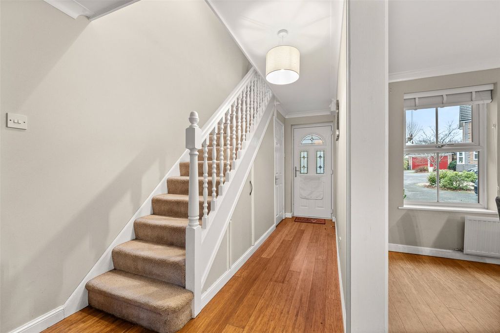 Property photo 3 of 16 Picture No. 14