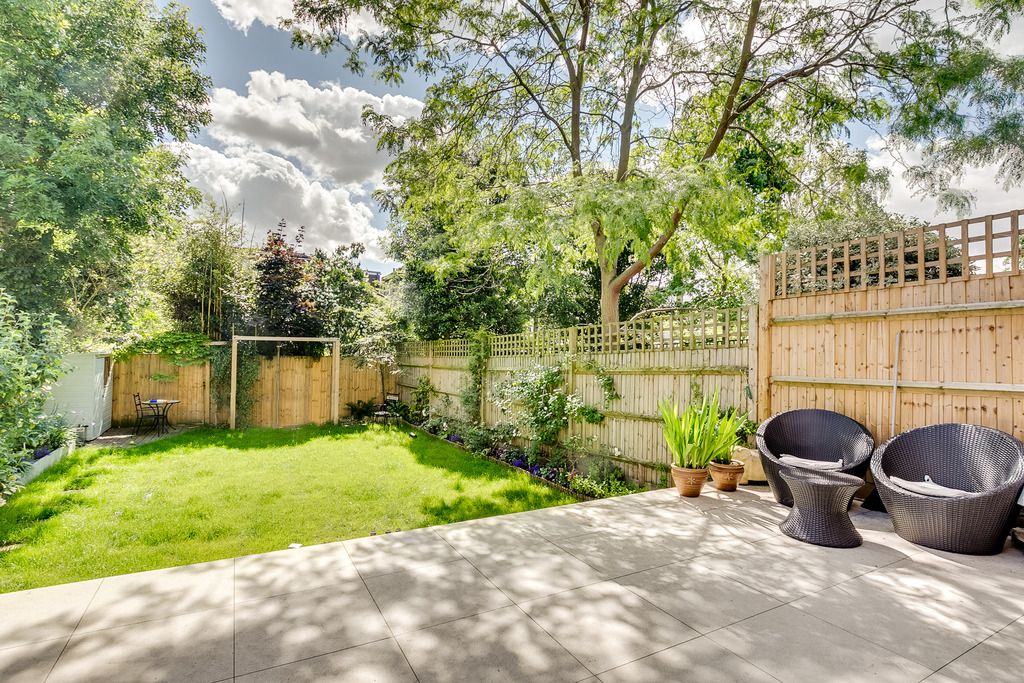 Property photo 2 of 8