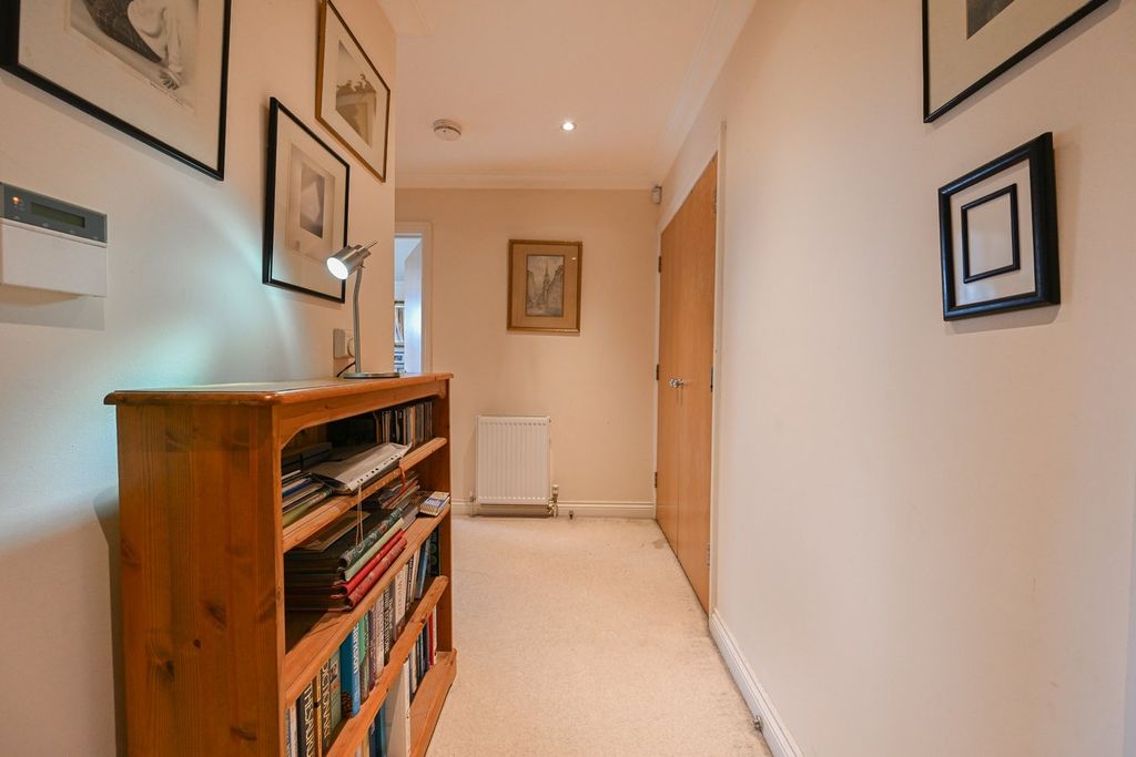 Additional image 5 of 2 bed flat for saleOld Forge Close, Ringwood BH24