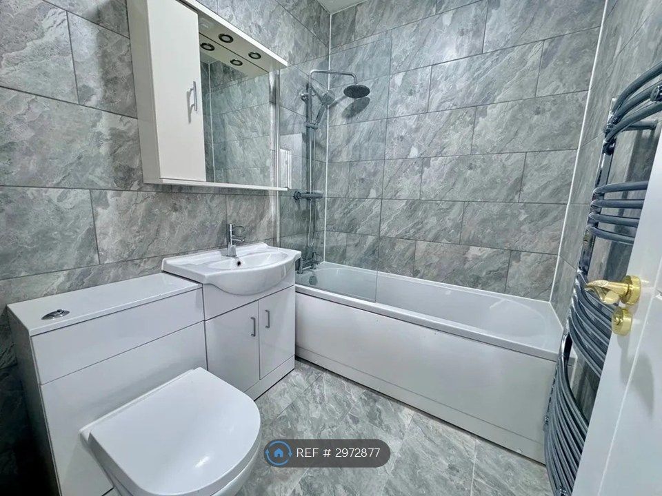 Property photo 3 of 35