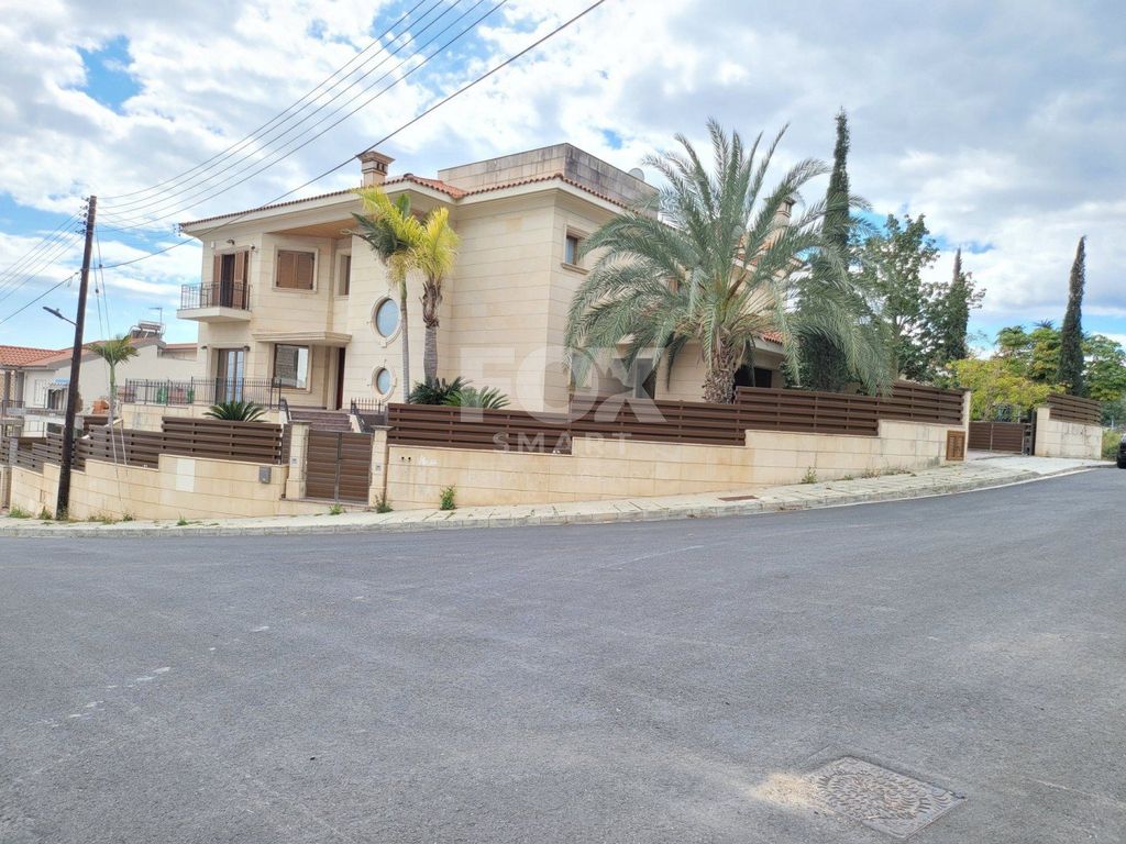 Property photo 3 of 43