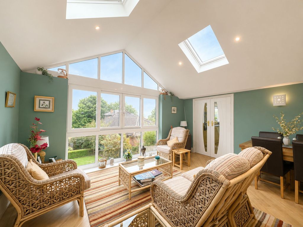 Property photo 3 of 33