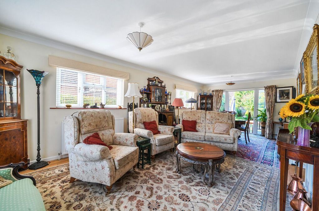 Property photo 2 of 12