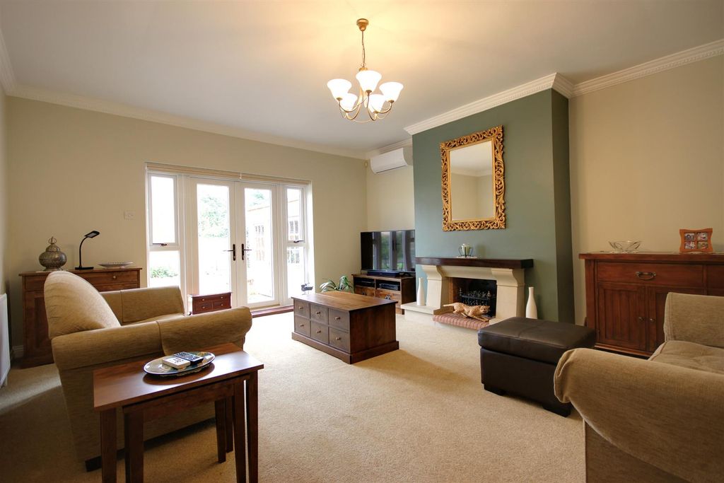 Property photo 3 of 21