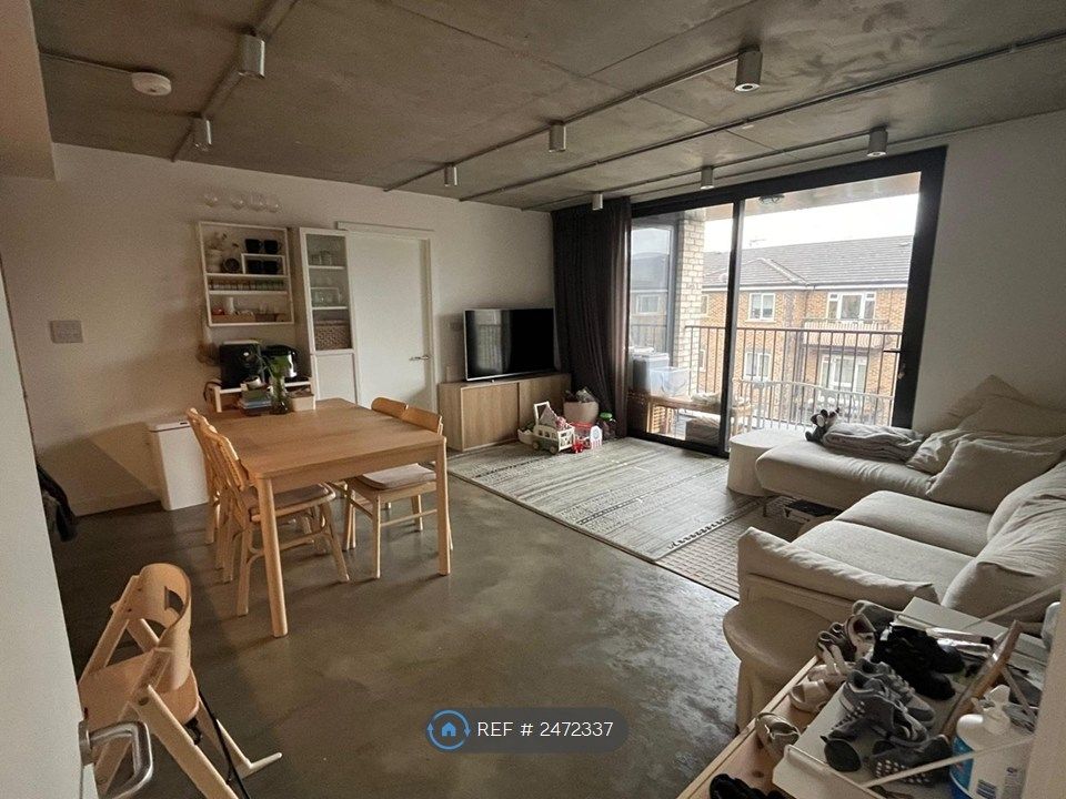 Property photo 2 of 22