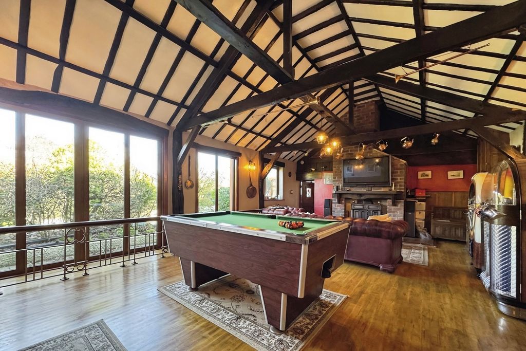 Property photo 2 of 26 Barn