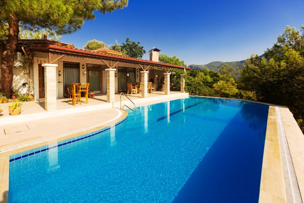 Property photo 2 of 24 Charming Dalyan Villa For Sale With Private Infinity Pool - Stunning Private Infinity Swimming Pool