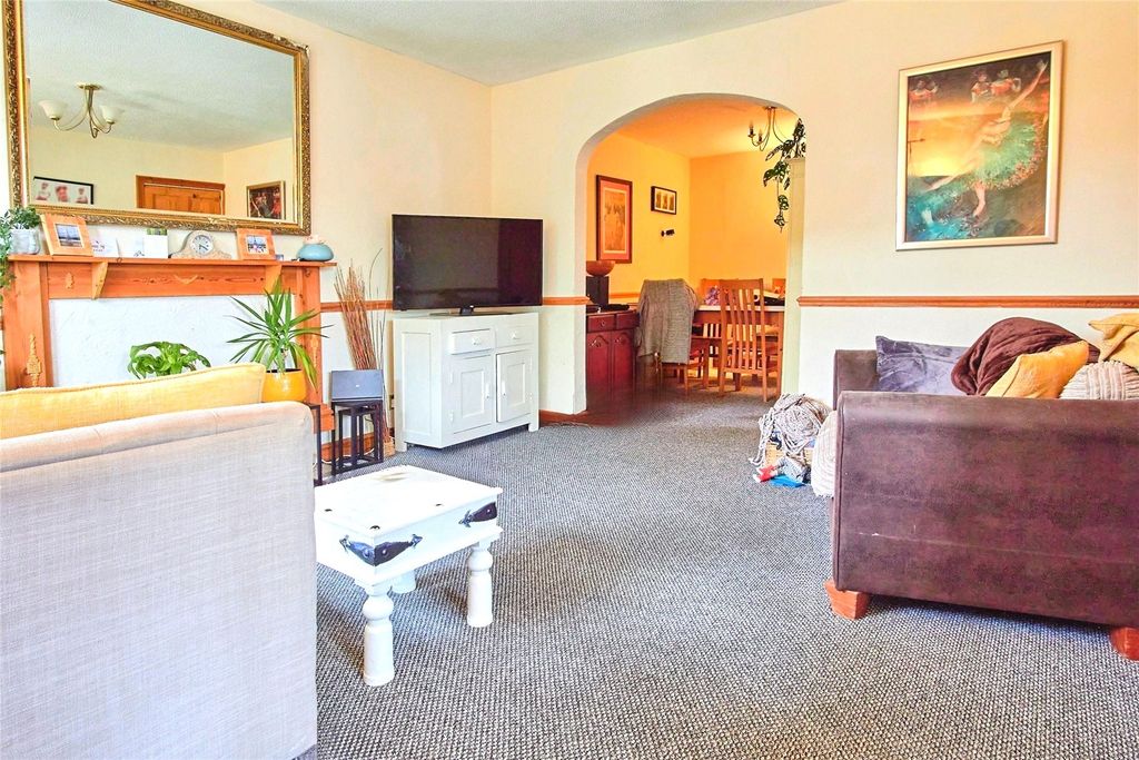 Property photo 2 of 12 Living Room