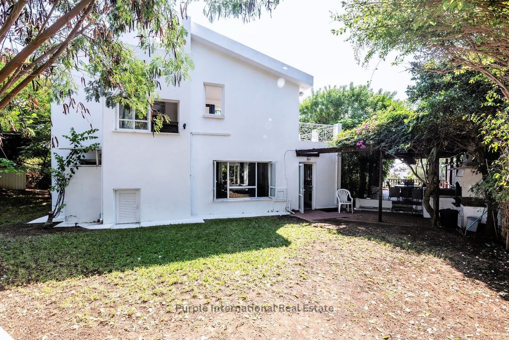 Property photo 1 of 44